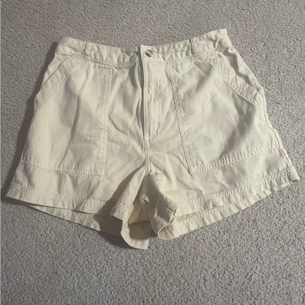 Women's Cream Shorts